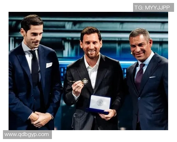 《从梅西到C罗：全球足球巨星如何定义现代足球传奇》