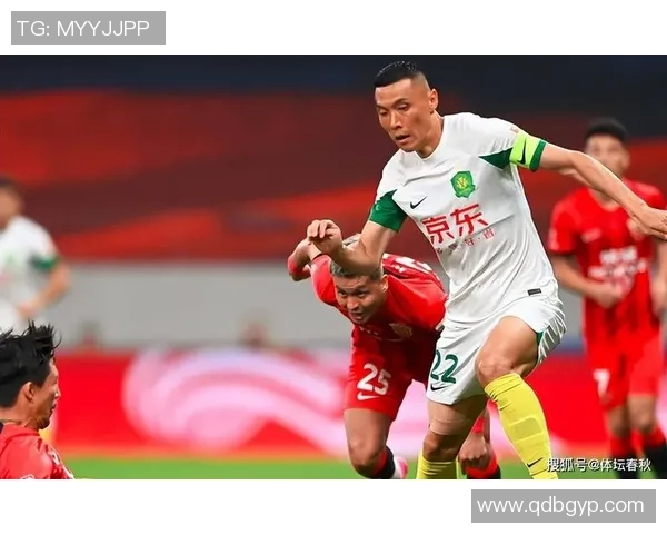 山东泰山主场迎战北京国安强强对决掀起中超冠军争夺焦点战 山东泰山主场迎战北京国安强强对决掀起中超冠军争夺焦点战