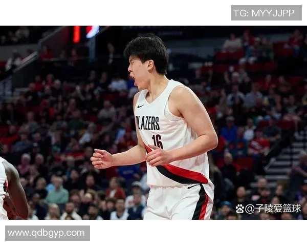 爵士强势迎战开拓者双方新星对决引爆全场焦点大战 爵士强势迎战开拓者双方新星对决引爆全场焦点大战